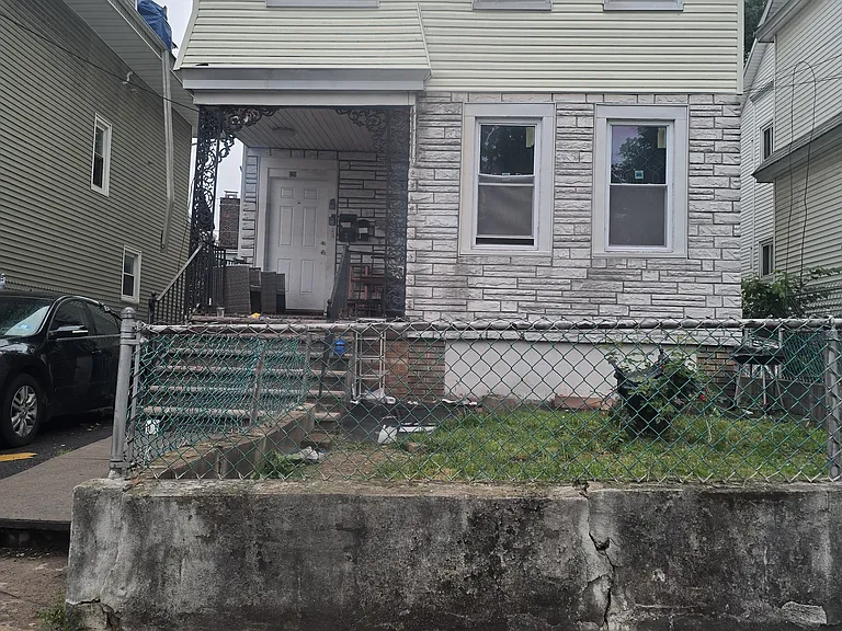 120 Scheerer Ave #G2 — Photo 10