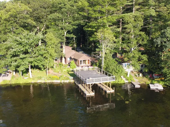 66 Reardon Road, Queensbury, NY 12804