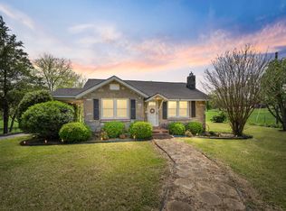 19 Liberty Rd, Fayetteville, TN 37334