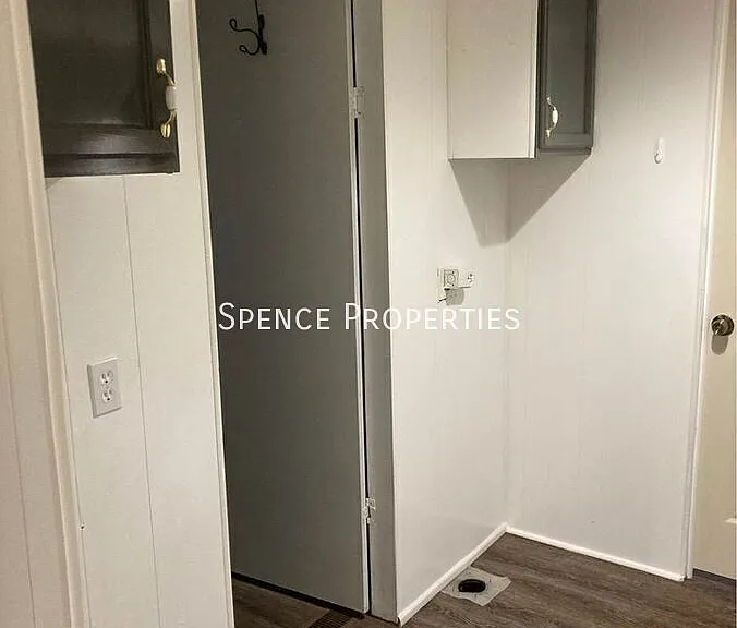1726 Eagle Bay Ln — Photo 14