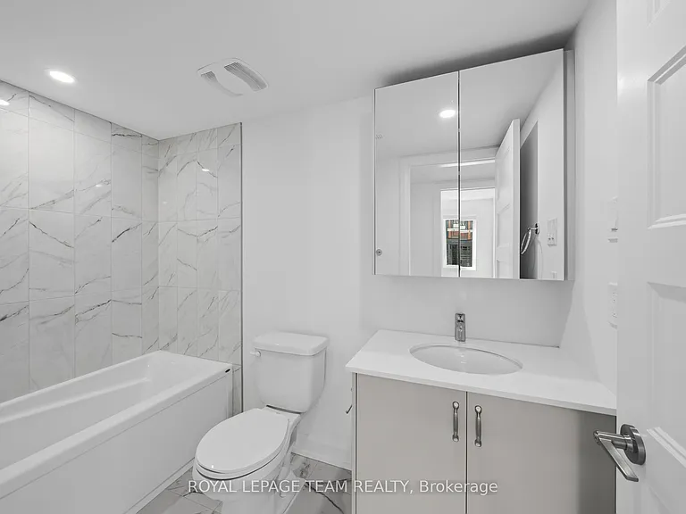 998 Hollington St #MAIN — Photo 21