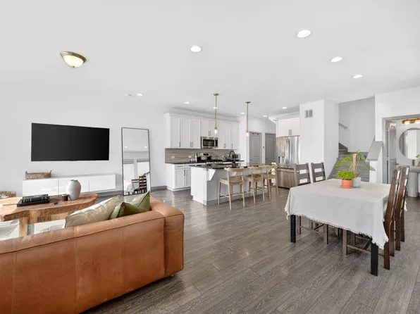 2429 N Holbrook Way, Lehi, UT 84043