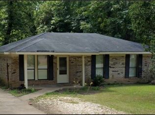 202 S Pine St, Wetumpka, AL 36092