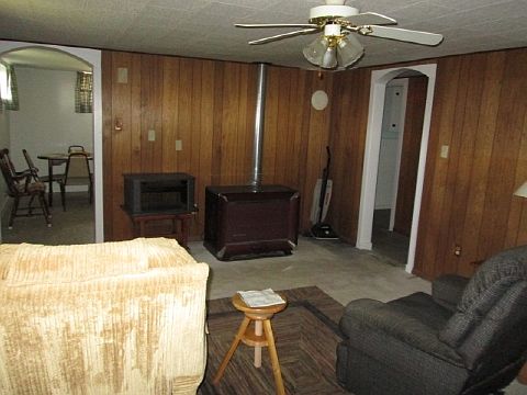 Free standing gas stove