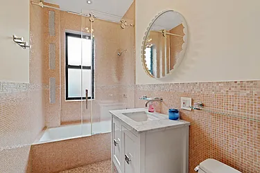 Rented by Nest Seekers International