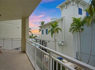 975 NW Flagler Ave APT 207, Stuart, FL 34994