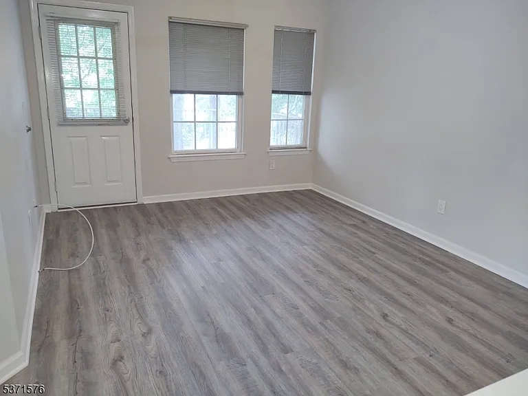 5912 Tudor Dr — Photo 10
