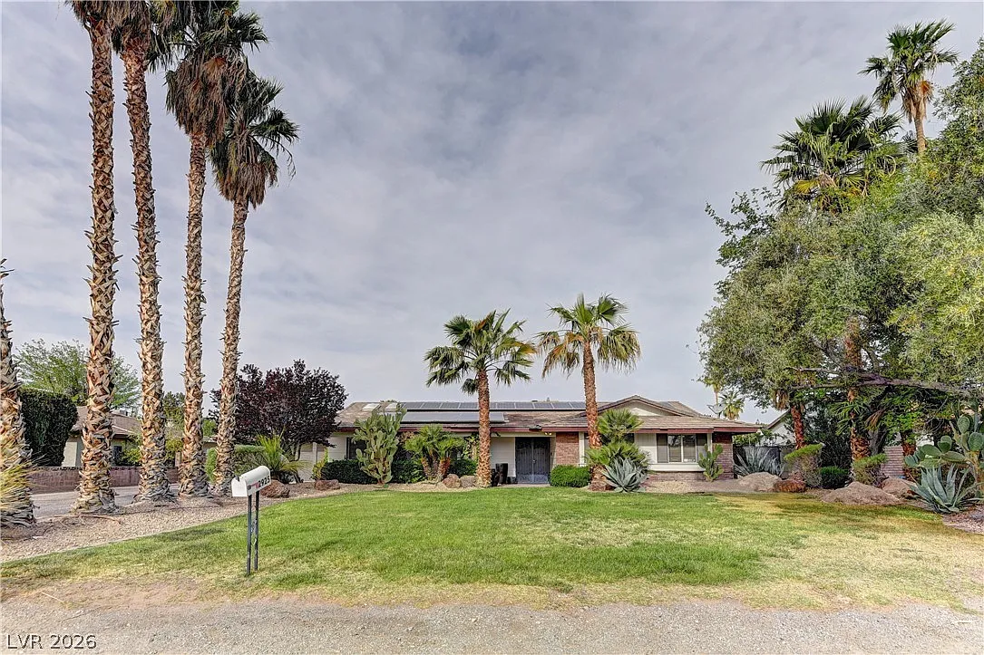 3 bed, 2.0 bath, 2106 sqft, $3,575 — Photo 1