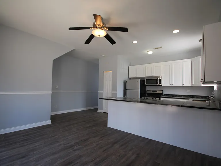 Living Room/Kitchen