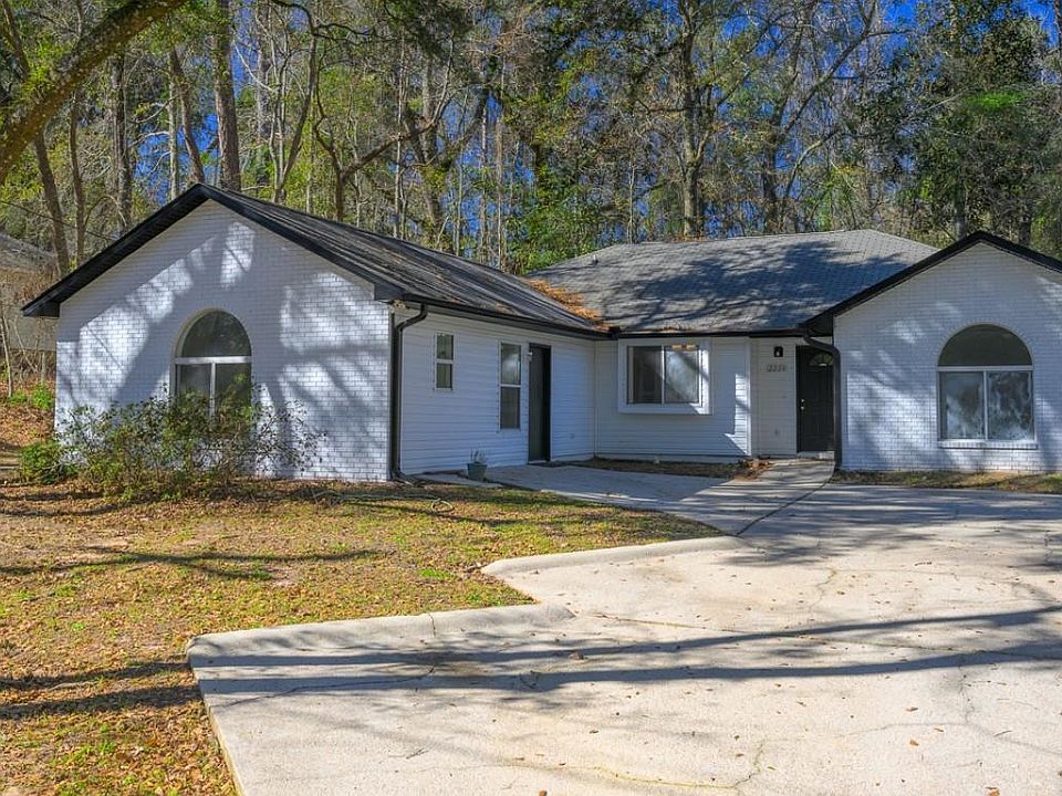 1st image of 2224 Yaupon Dr