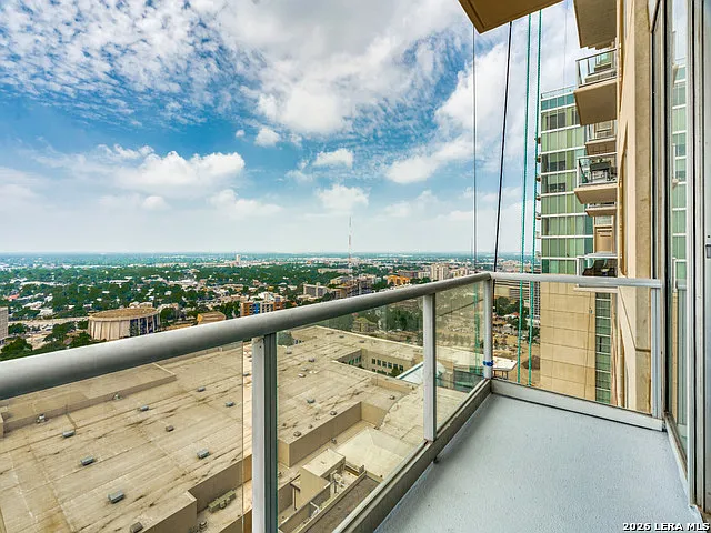 610 E Market St #2711 — Photo 19
