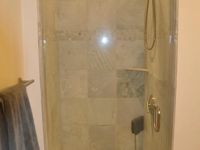 231 Robinson St #R-330 — Photo 27