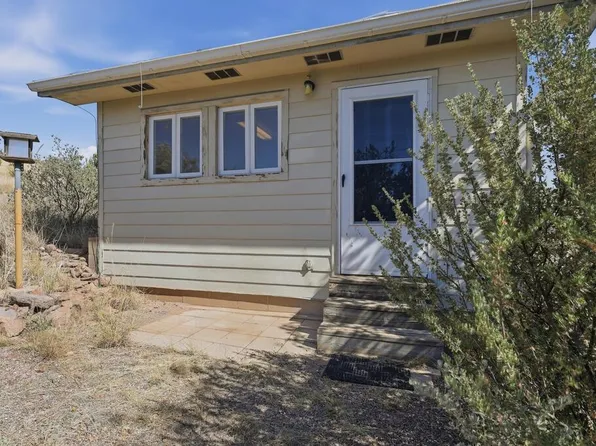 104 Century Ln, Fort Davis, TX 79734