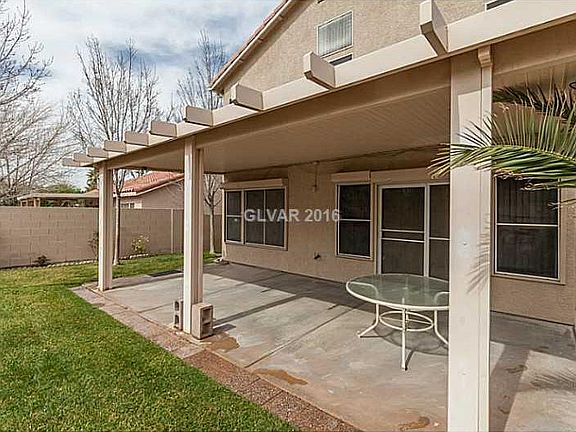 3rd image of 671 Amber Hills Dr