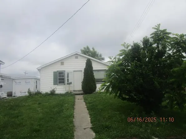 209 E 3rd St, Waverly, OH 45690