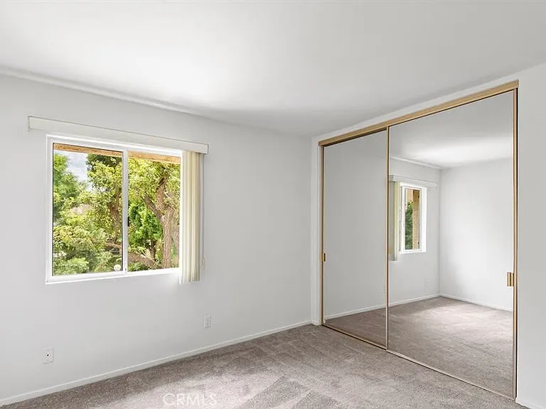 18307 Burbank Blvd #68 — Photo 15