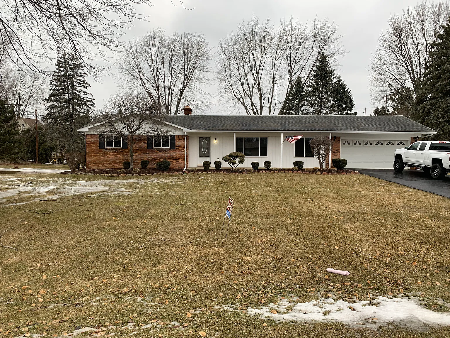 3556 Trentwood Dr photo 1