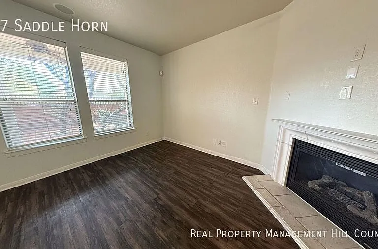 137 Saddle Horn — Photo 4