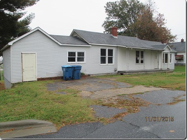 2nd image of 3042 1st Avenue