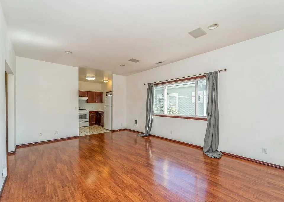 Living/Kitchen