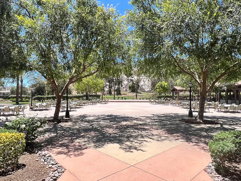 8240 Campbell Ct — Photo 35