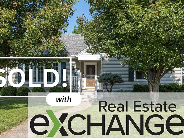 2601 43rd St, Moline, IL 61265