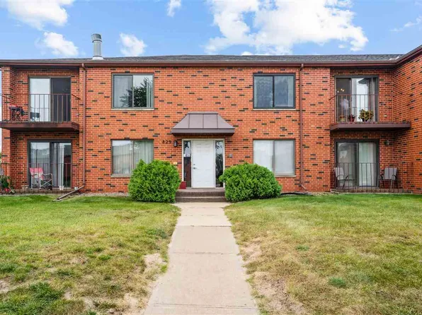 829 Kerry Ln SE APT 68, Cedar Rapids, IA 52403