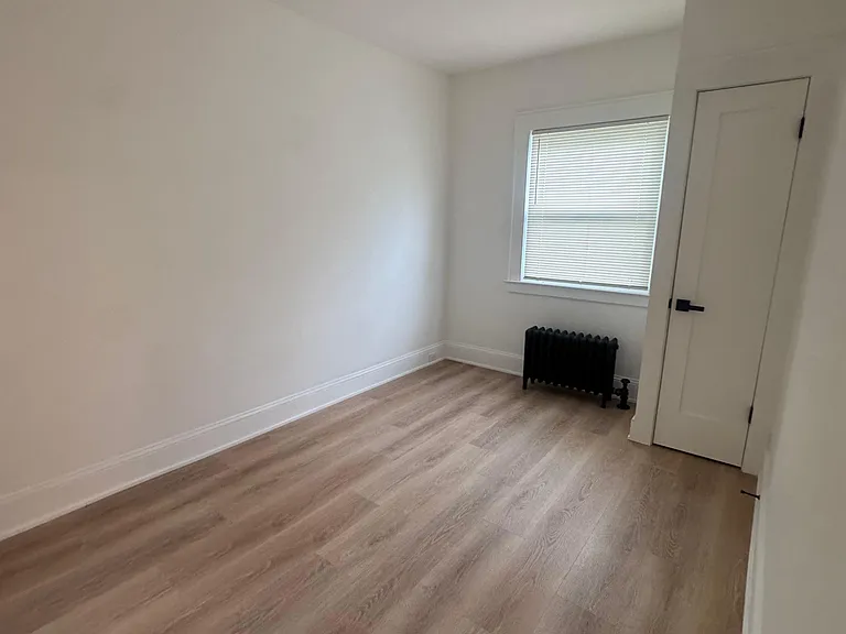 51 Marion St #2 — Photo 9
