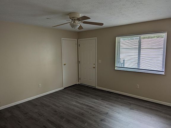2nd image of 409 N C St APT 3