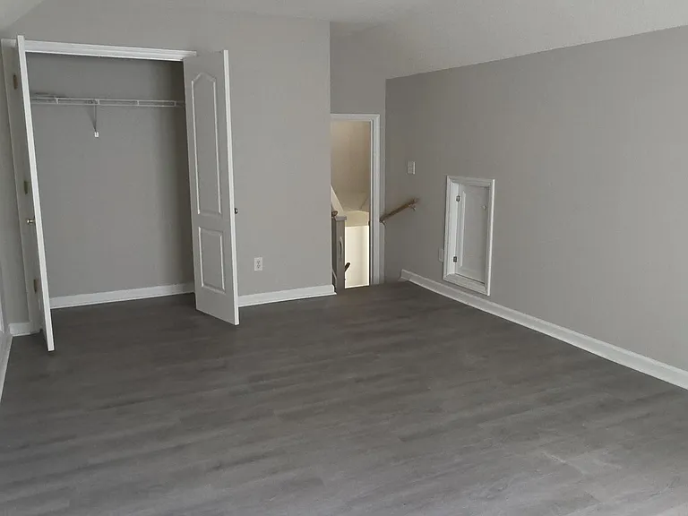9213 Sulkirk Dr — Photo 13