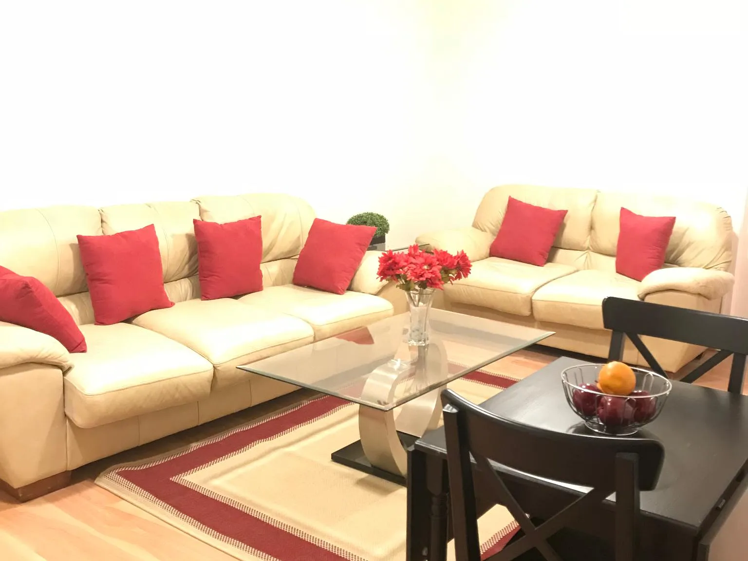 1 bed, 704 sqft, $1,400 — Photo 3
