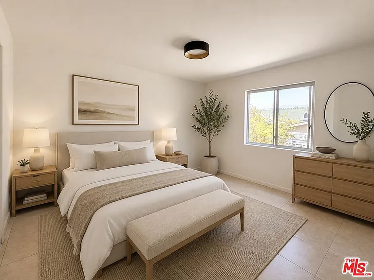 1031 Coronado Ter — Photo 11