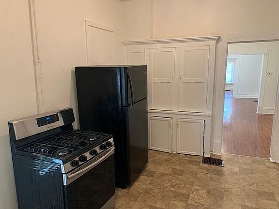 3rd image of 1046 Lafayette Ave SE