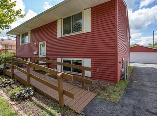4918 49th Ave, Moline, IL 61265