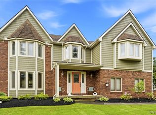 124 Kingsview Ct, Williamsville, NY 14221