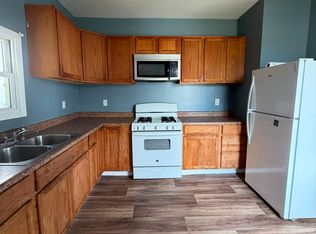 18 Newark St APT 1, Cohoes, NY 12047