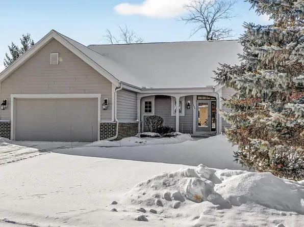 1444 Hidden Waters CIRCLE, West Bend, WI 53095