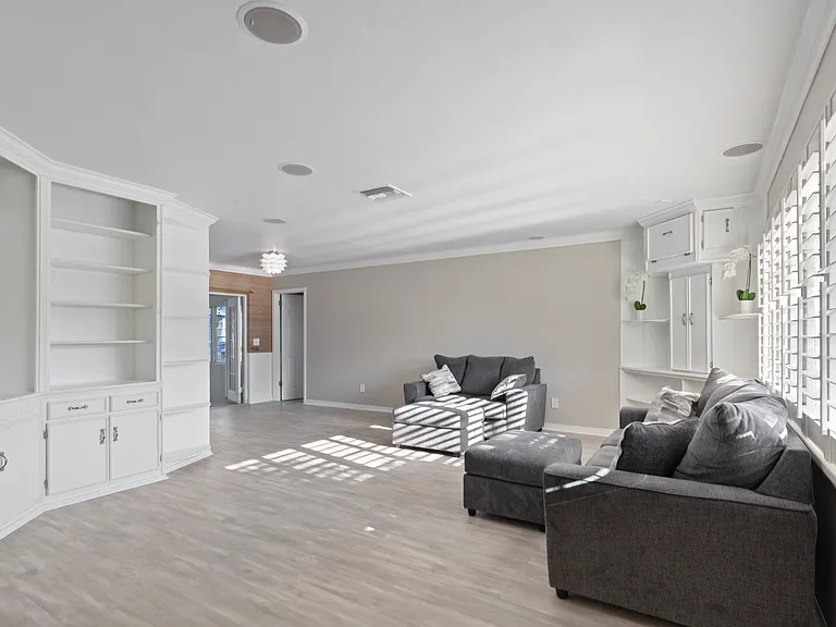 3911 Americana Dr — Photo 6