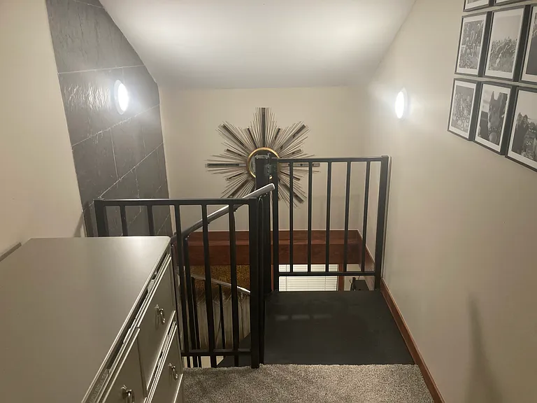 2 Garden Ct — Photo 15