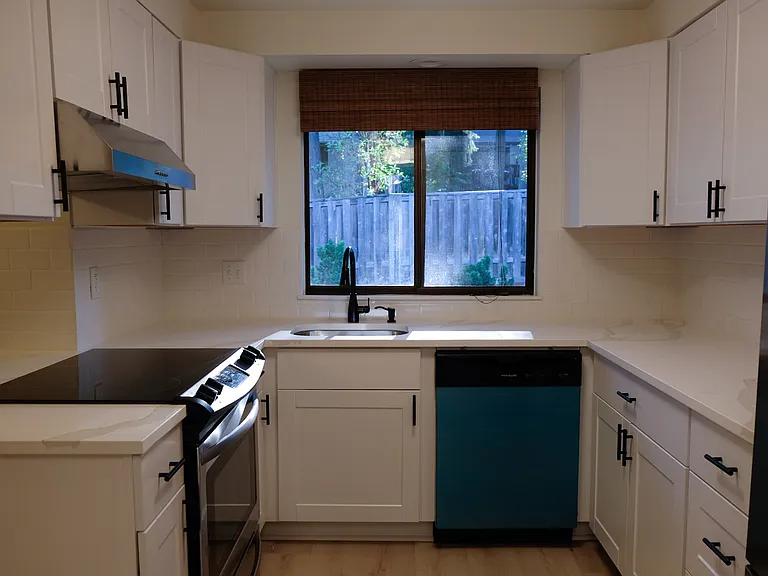 15258 SW Barcelona Ct — Photo 7