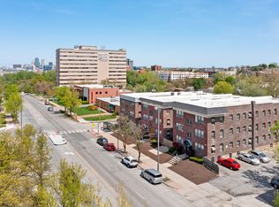 3205 Broadway, Kansas City, MO 64111