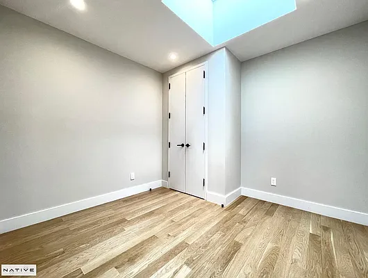 Rented by Living New York | media 8