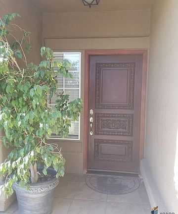 5th image of 1182 Sapphire St