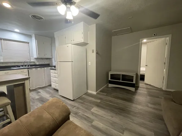309 SE 10th St, Plainview, TX 79072