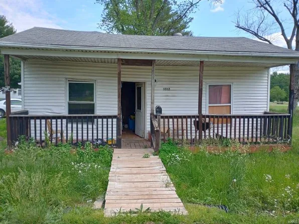 1012 Scott St, Eldorado, IL 62930