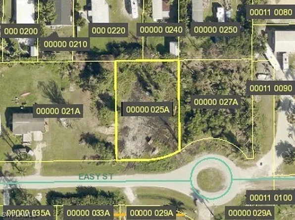 5476 Easy St, Bokeelia, FL 33922