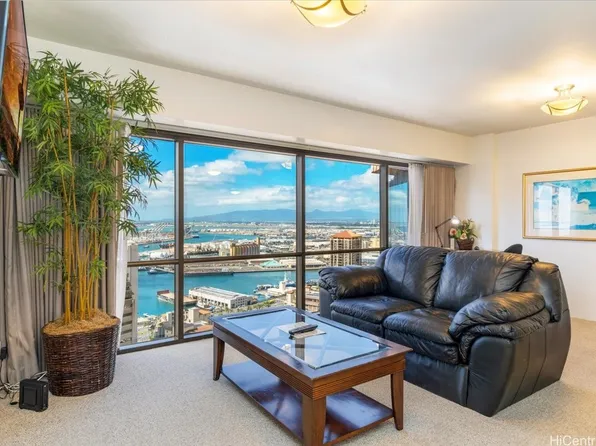 1088 Bishop St APT 3706, Honolulu, HI 96813