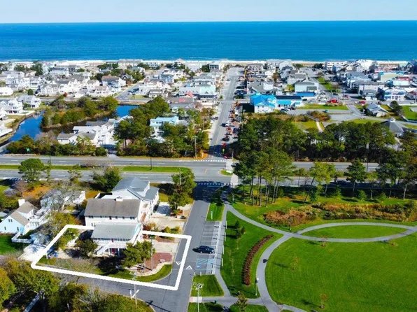 303B Central Blvd, Bethany Beach, DE 19930