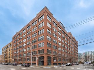 913 W Van Buren St #1A, Chicago, IL 60607