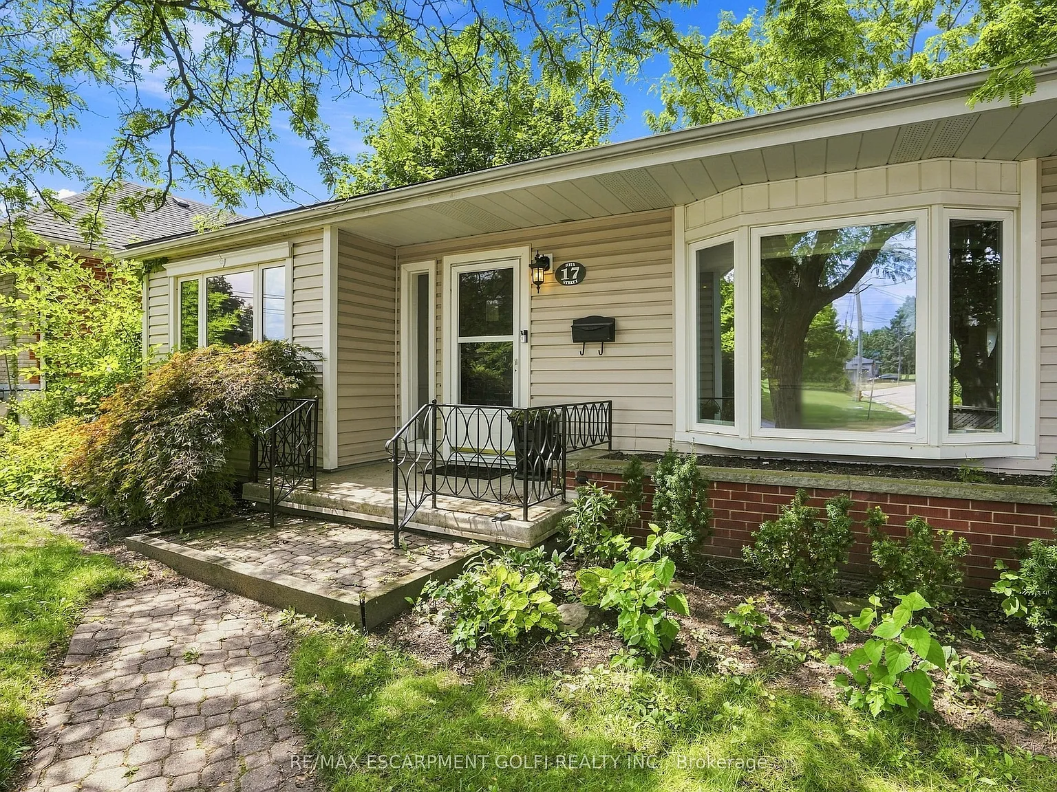3 bed, $2,700 — Photo 4